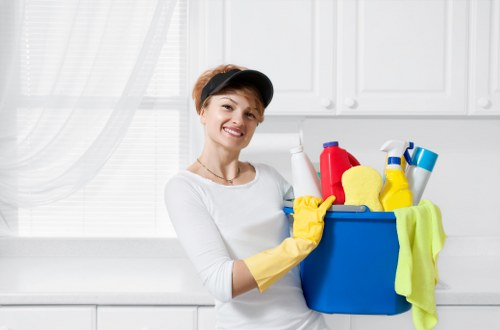Local curtain cleaning for residential and commercial spaces in SE5