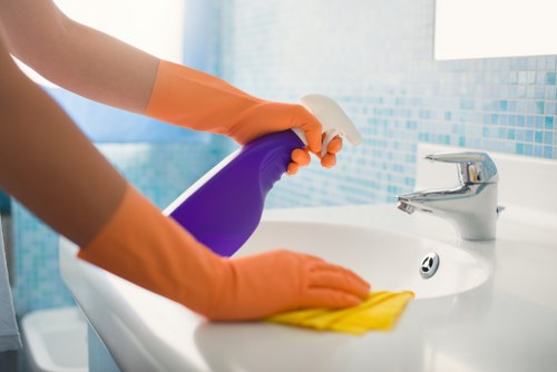 Freshening and deodorising a mattress during a local cleaning visit